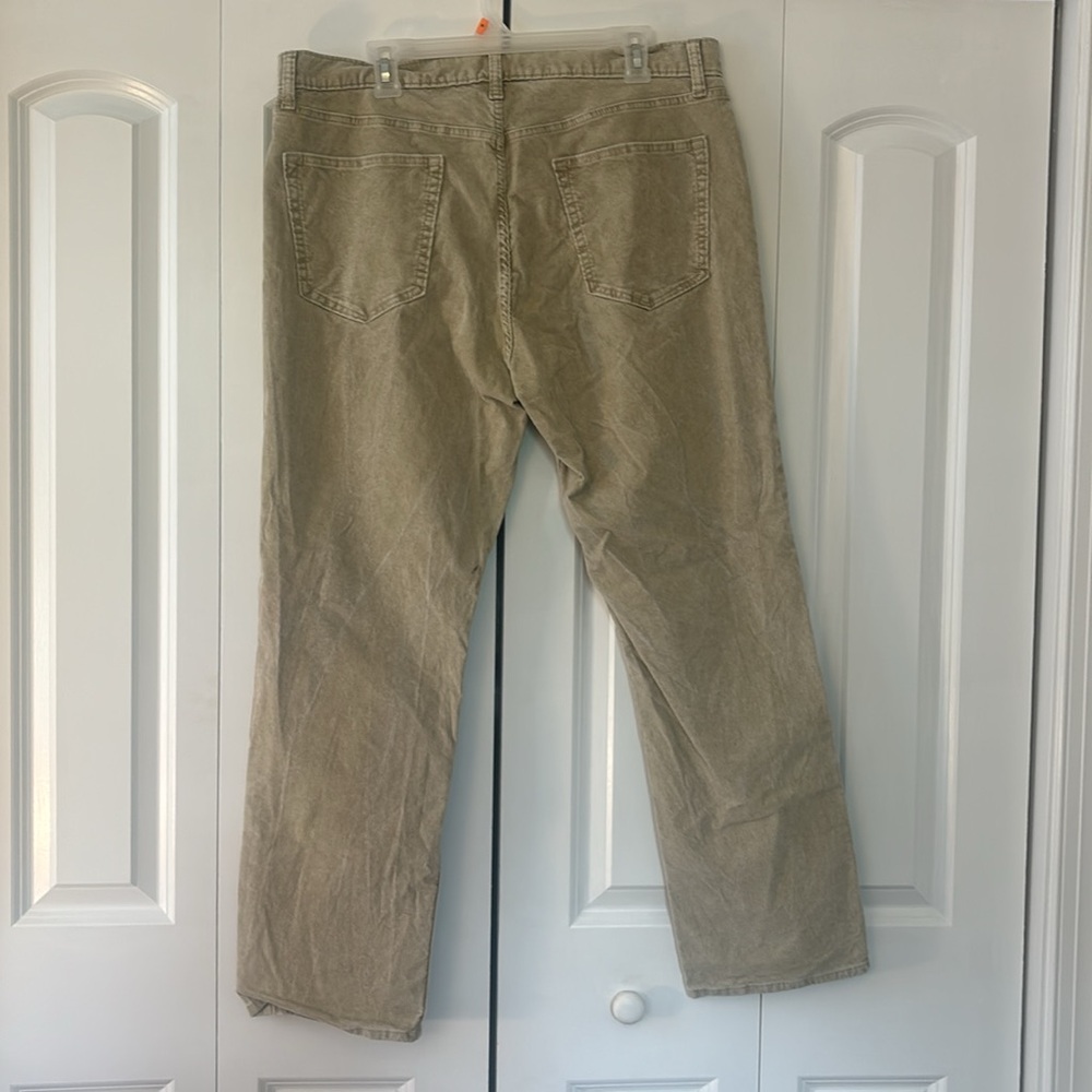 Banana Republic Men Slim Fit Corduroy Pants - Picture 7 of 7